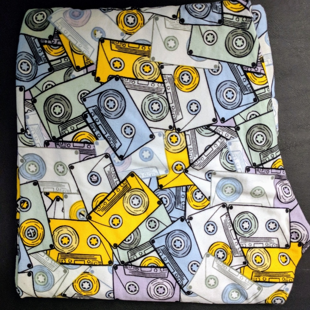 LuLaRoe NWOT TC leggings Rare HTF